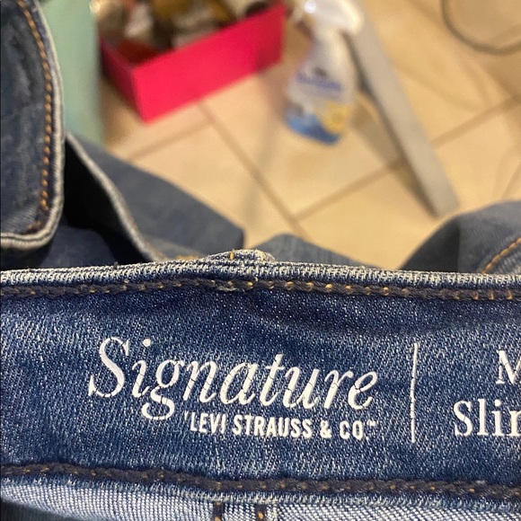 Signature size 18 jeans good condition inseam 27 inches - Picture 3 of 5